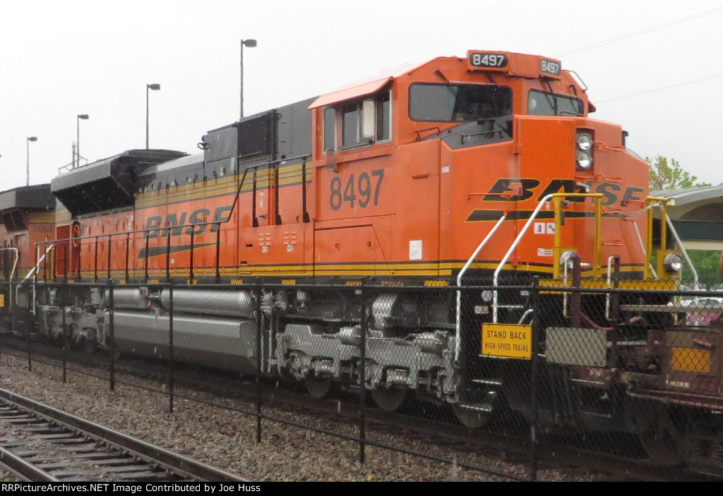 BNSF 8497